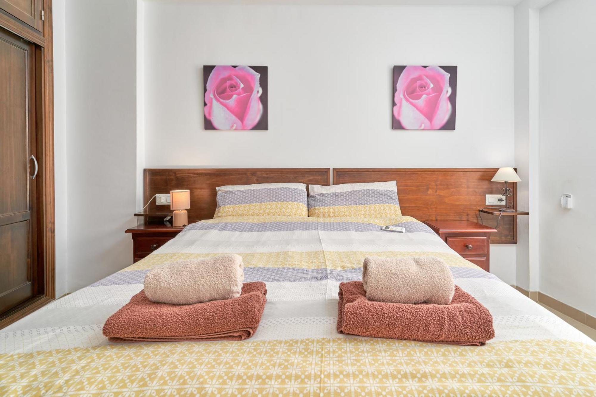 1 Bed Apartment With Sea View Nerja Eksteriør bilde