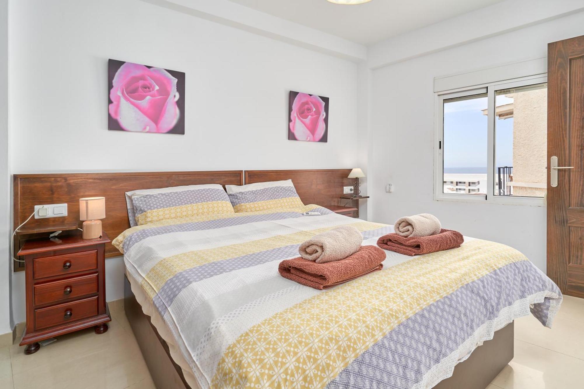 1 Bed Apartment With Sea View Nerja Eksteriør bilde